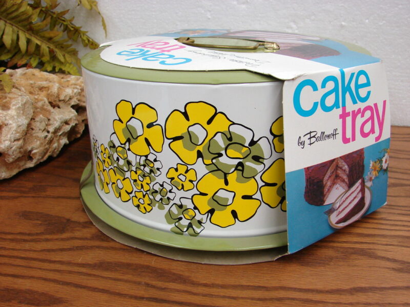 Vintage NOS Retro Ballonoff Tin Cake Holder Yellow Green Floral Metal, Moose-R-Us.Com Log Cabin Decor