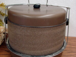 Vintage MCM Brushed Aluminum Mirro Lever Lock Cake Carrier #2002, Moose-R-Us.Com Log Cabin Decor