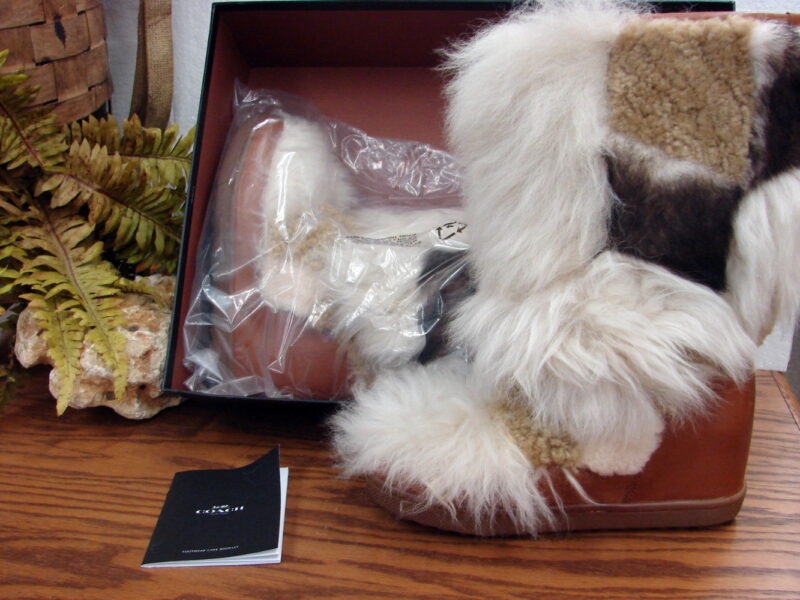 Womens Brand New Coach Morton Calf Real Sheepskin Fur Boots Leather Trim Sz 7, Moose-R-Us.Com Log Cabin Decor