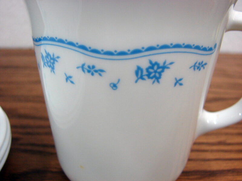 Corelle Corning Morning Blue Daisy Flower Kitchen Dining Accessories, Moose-R-Us.Com Log Cabin Decor