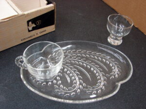 Vintage Federal Glass Company Atomic Starburst Snowflake 4 Pc Set, Moose-R-Us.Com Log Cabin Decor