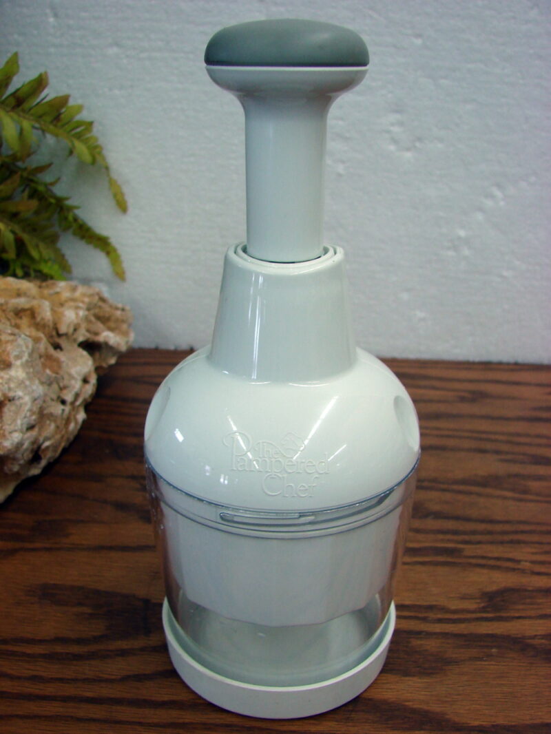 Pampered Chef Food Chopper #2585 Plunger Easy to Use, Moose-R-Us.Com Log Cabin Decor