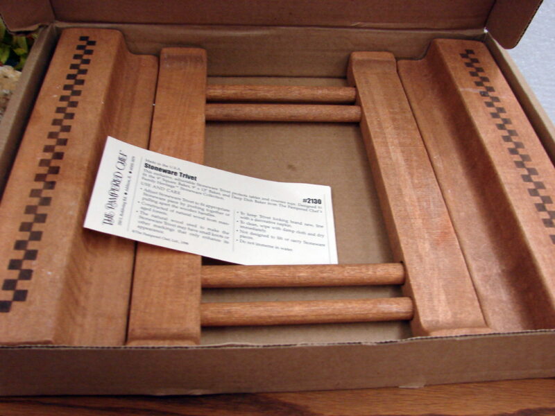 Pampered Chef #2130 Expandable Wood Stoneware Trivet Hot Pad Original Box, Moose-R-Us.Com Log Cabin Decor