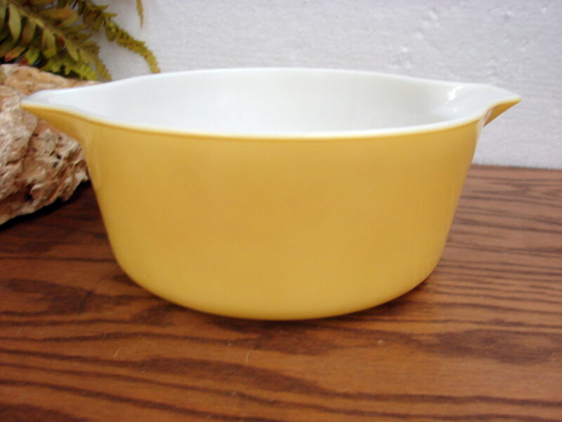 Vintage PYREX Nouveau Floral Yellow Promo #475 Cinderella Round Casserole Only, Moose-R-Us.Com Log Cabin Decor