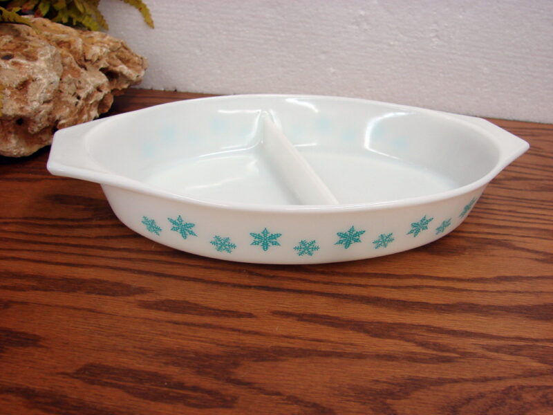 Vintage PYREX White with Turquoise Snowflake Divided 1 1/2 Quart Dish, Moose-R-Us.Com Log Cabin Decor