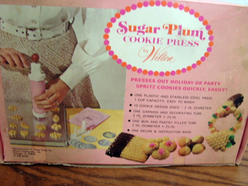 Vintage Wilton Pink Sugar Plum Cookie Press Spritz Cookies Original Box, Moose-R-Us.Com Log Cabin Decor