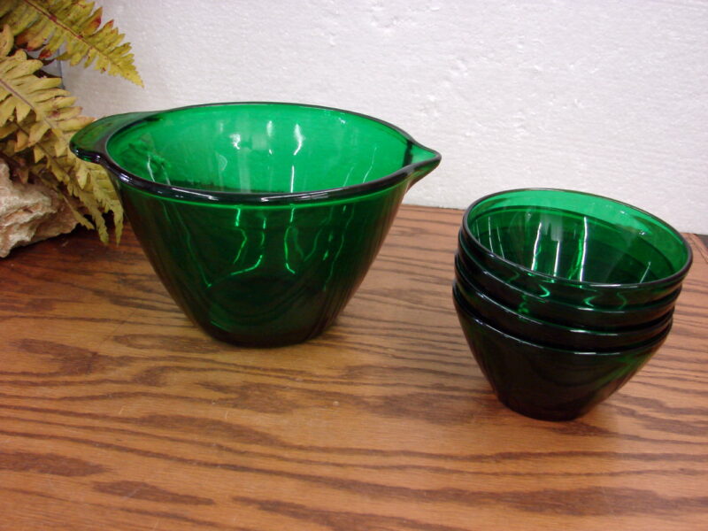 Anchor Hocking Emerald Green Batter Bowl and 4 Matching Individual 5&#8243; Bowls, Moose-R-Us.Com Log Cabin Decor