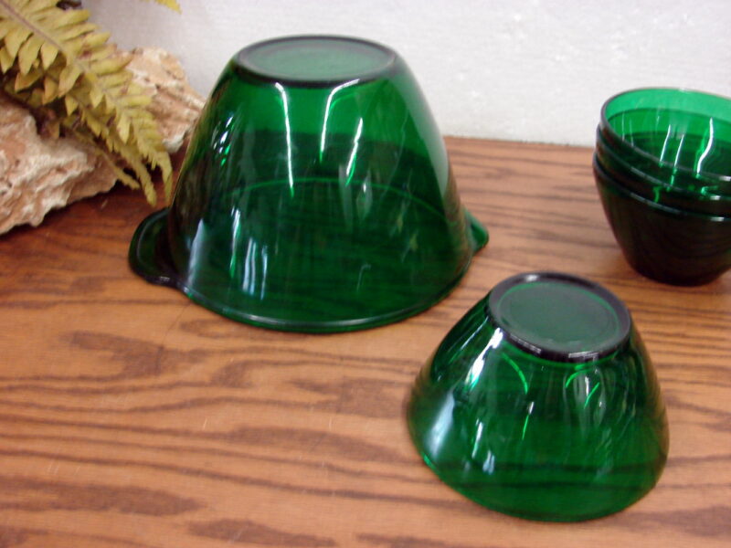 Anchor Hocking Emerald Green Batter Bowl and 4 Matching Individual 5&#8243; Bowls, Moose-R-Us.Com Log Cabin Decor