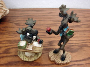 Retired Big Sky Carvers Mountain Mooses Phyllis Driscoll Moose Row Your Boat, Moose-R-Us.Com Log Cabin Decor