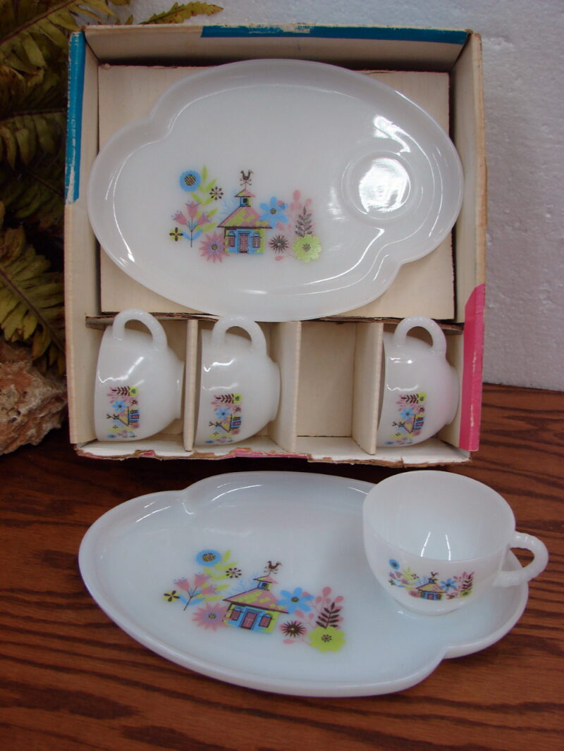 Vintage Federal Glass Milk Glass Chalet Cottage 8 Pc Snack Set Original Box, Moose-R-Us.Com Log Cabin Decor