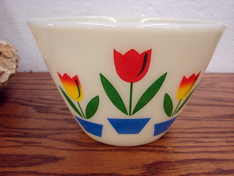 Vintage Fire King Ivory Tulip 6 1/2&#8243; Nesting Mixing Bowl Splash Proof, Moose-R-Us.Com Log Cabin Decor