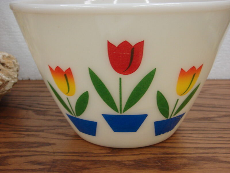 as is Vintage Fire King Ivory Tulip 9 1/2&#8243; Nesting Mixing Bowl Splash Proof, Moose-R-Us.Com Log Cabin Decor