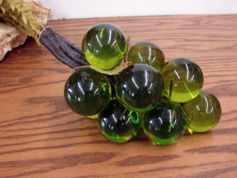 Vintage Lucite Grapes Avocado Green Bubbles Cluster on Wood Branch 8&#8243; Grape MCM, Moose-R-Us.Com Log Cabin Decor