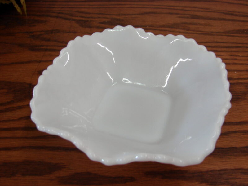 Vintage Hazel Atlas Milk Glass Diamond Point Nut Dish 6&#8243;, Moose-R-Us.Com Log Cabin Decor