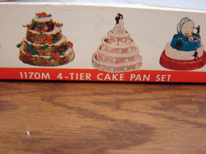 Vintage Aluminum Mirro 4 Tier Cake Pan Set Original Box #1170M, Moose-R-Us.Com Log Cabin Decor