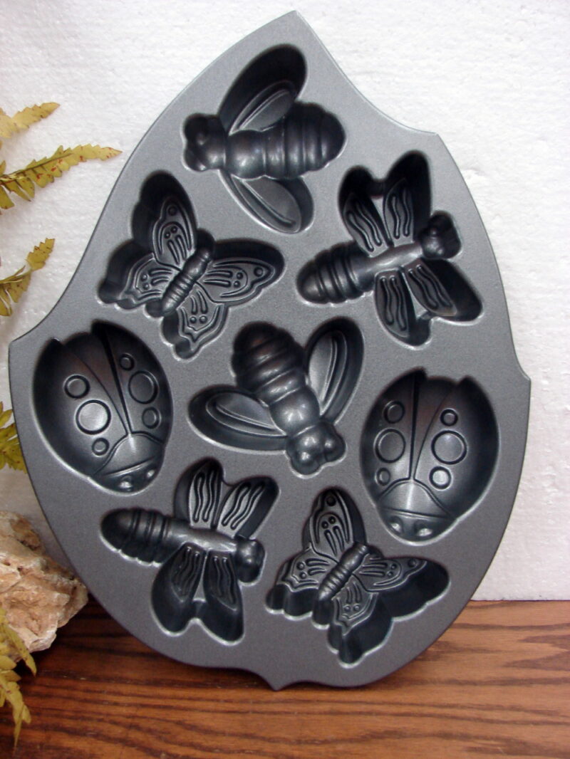 Nordic Ware Pan Heavy Cast Aluminum Backyard Bugs Cakes, Moose-R-Us.Com Log Cabin Decor