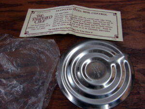 The Pampered Chef 4&#8243; Cut &amp; Seal Stainless Steel Tart Pastry Sandwich, Moose-R-Us.Com Log Cabin Decor