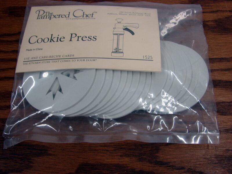 Brand New The Pampered Chef Cookie Gun Molds Only 15 Pcs w/ P-work, Moose-R-Us.Com Log Cabin Decor