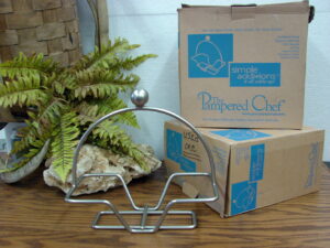 The Pampered Chef Wood Mini Tart Shaper #1590 New in Package, Moose-R-Us.Com Log Cabin Decor