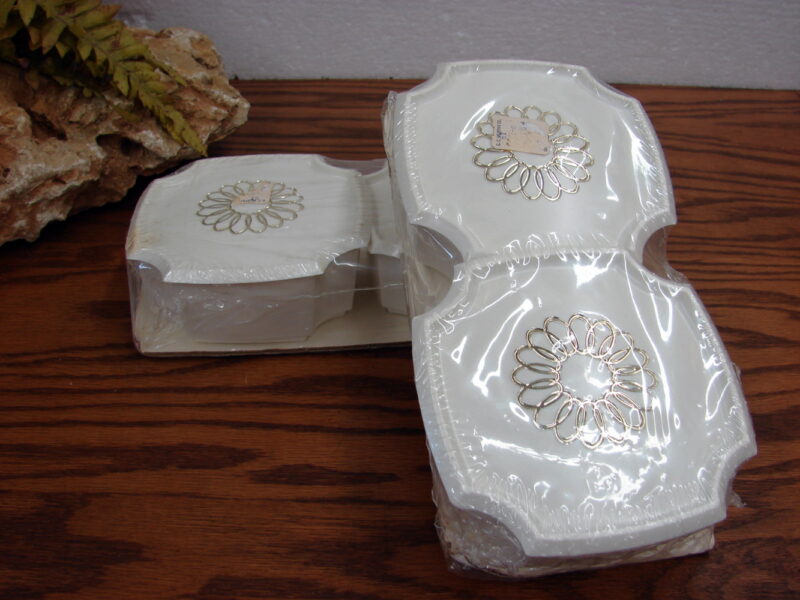 Vintage Retro 1970&#8217;s Plastic Vanity Covered Plastic Containers Set/4 Brand New, Moose-R-Us.Com Log Cabin Decor