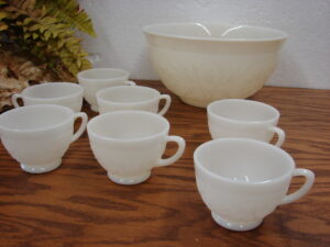 Vintage Anchor Hocking Clear Punch Bowl White Grape Leaf Gold Trim 14 Pieces, Moose-R-Us.Com Log Cabin Decor